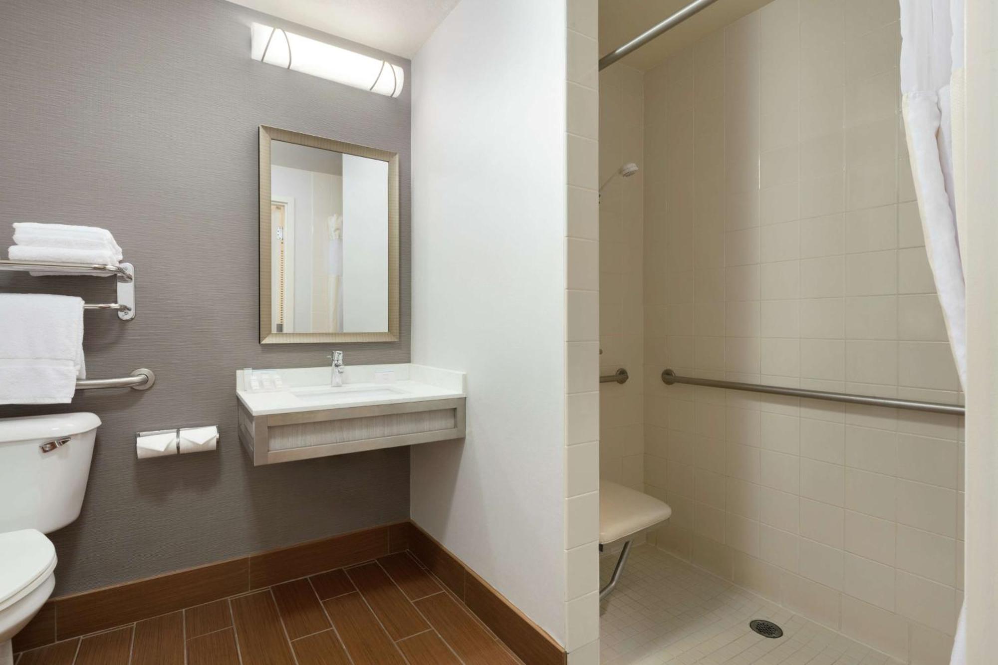 Hilton Garden Inn Gilroy Eksteriør bilde