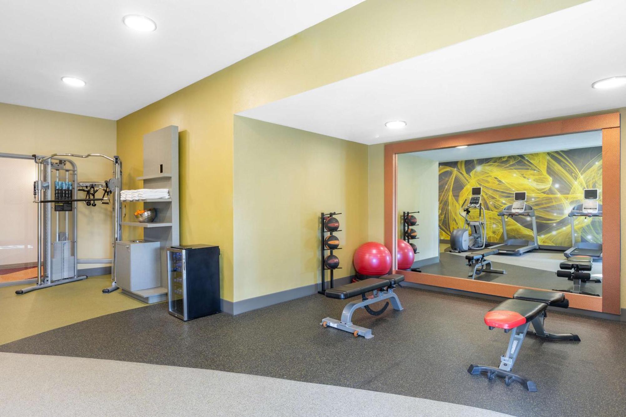 Hilton Garden Inn Gilroy Eksteriør bilde